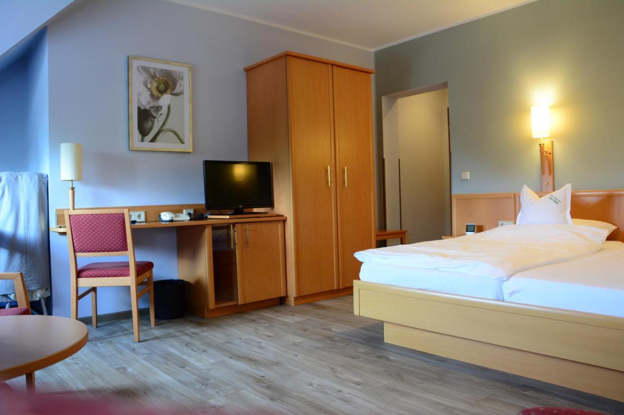 Hotel Restaurant "Zur Post" Holdorf Buitenkant foto