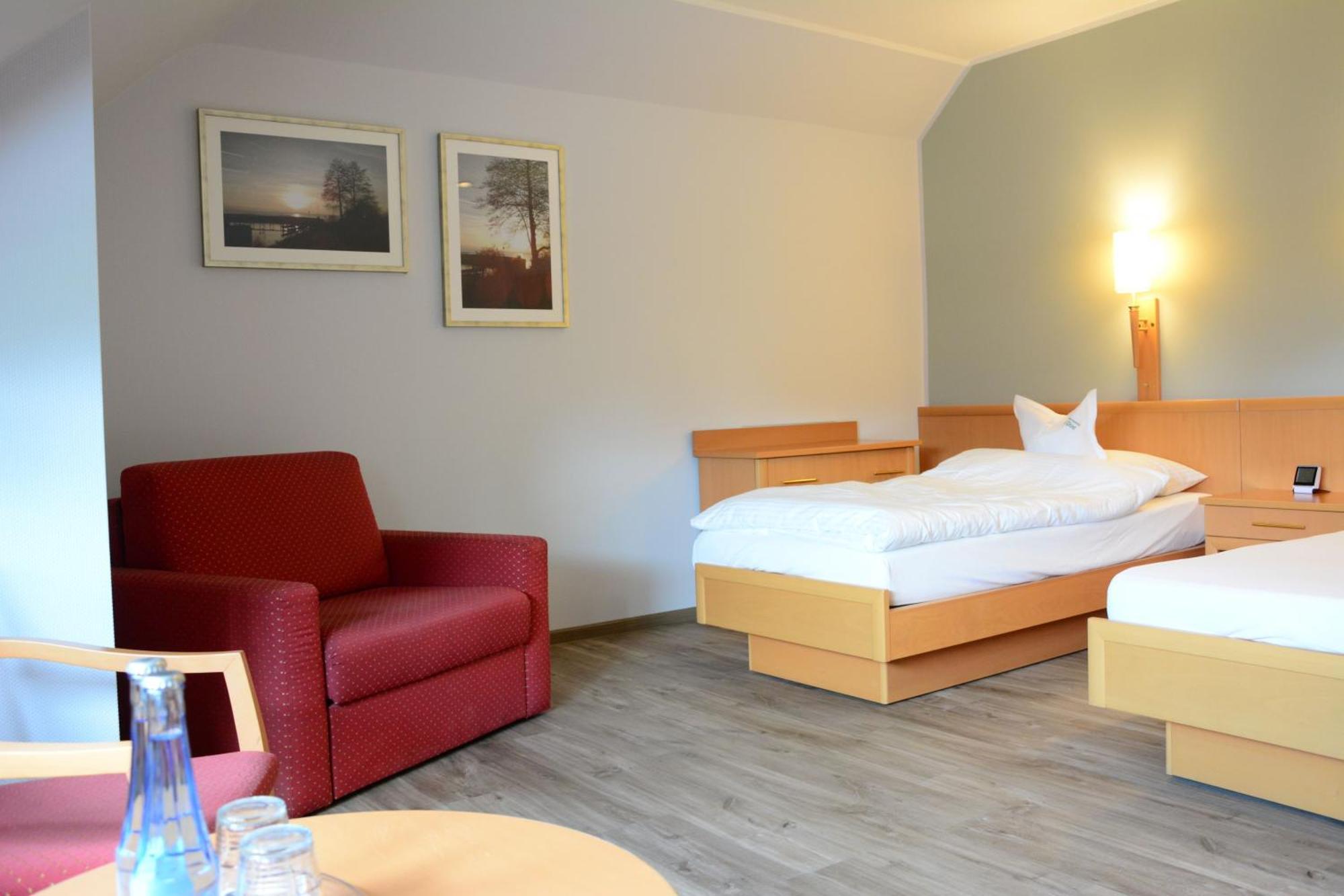 Hotel Restaurant "Zur Post" Holdorf Buitenkant foto