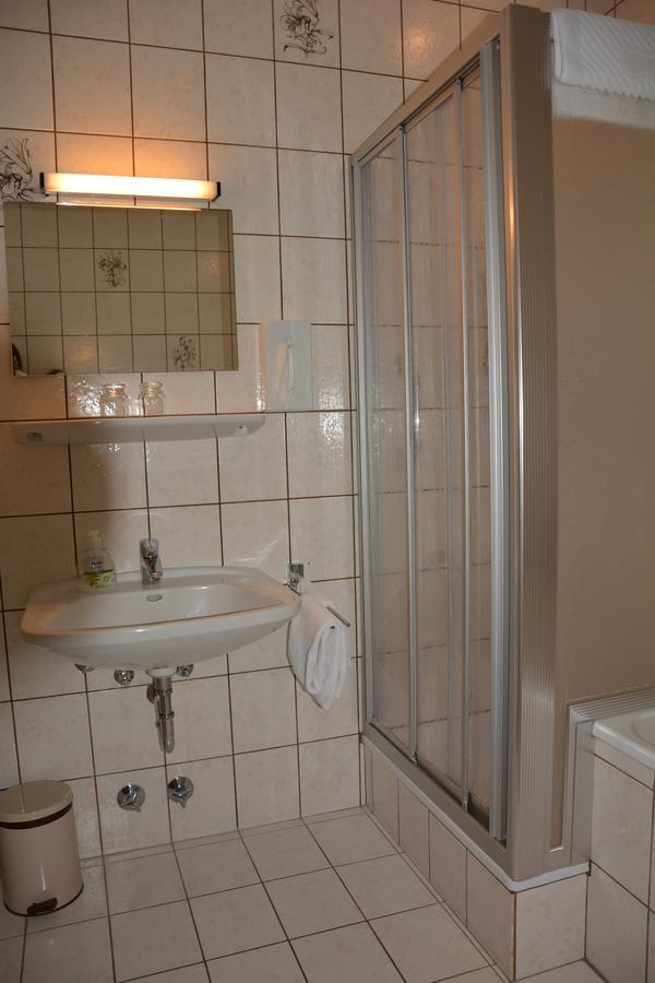 Hotel Restaurant "Zur Post" Holdorf Buitenkant foto